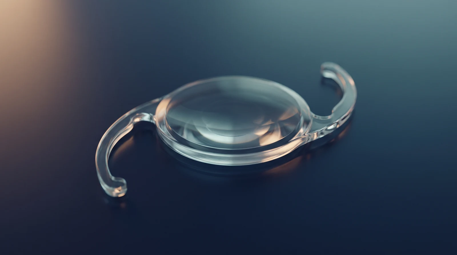 Lente intraocular transparente usada na cirurgia de catarata